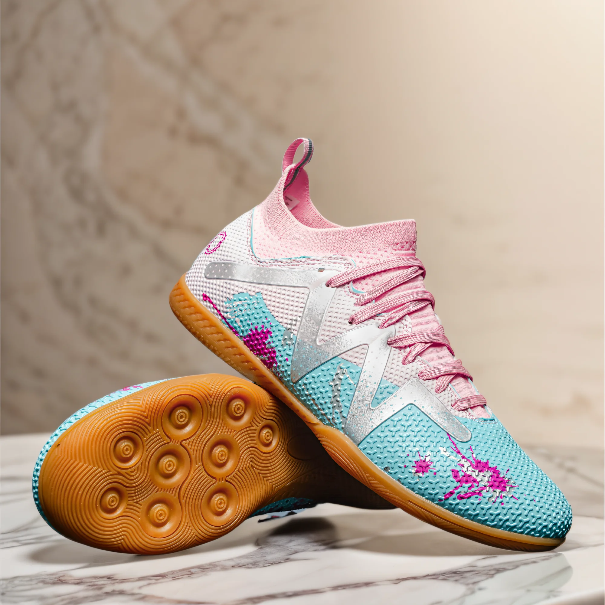 High-top soccer shoes indoor five-a-side training men women slip-resistant wear-resistant sneakers