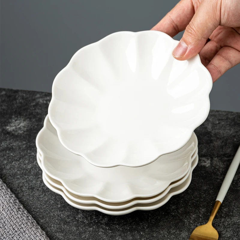 1 Set of 4 Ceramic Orchid White 6-Inch Plates, Suitable for Salads, Sushi, Fruits, Dipping Sauces, Suitable for Family Restauran
