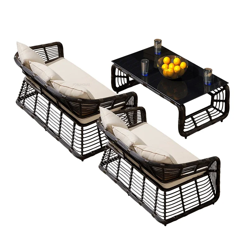 2 sofas 1 table