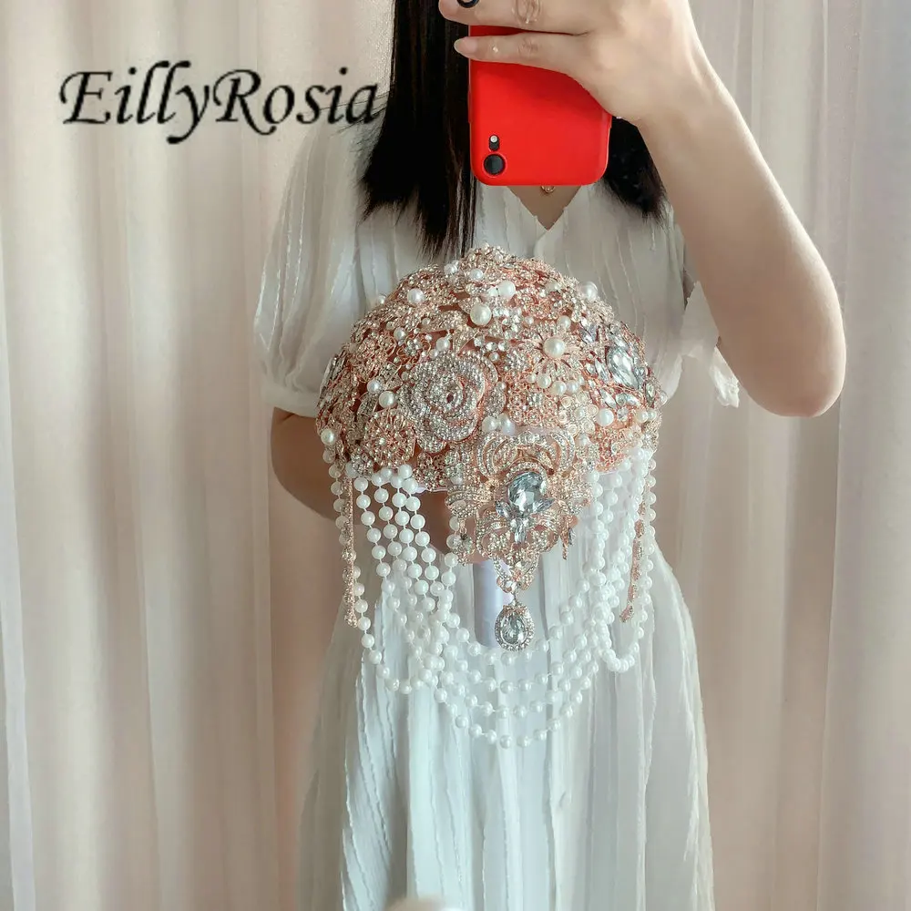 Рисунок 3 - Роскошная брошь EillyRosia из розового золота