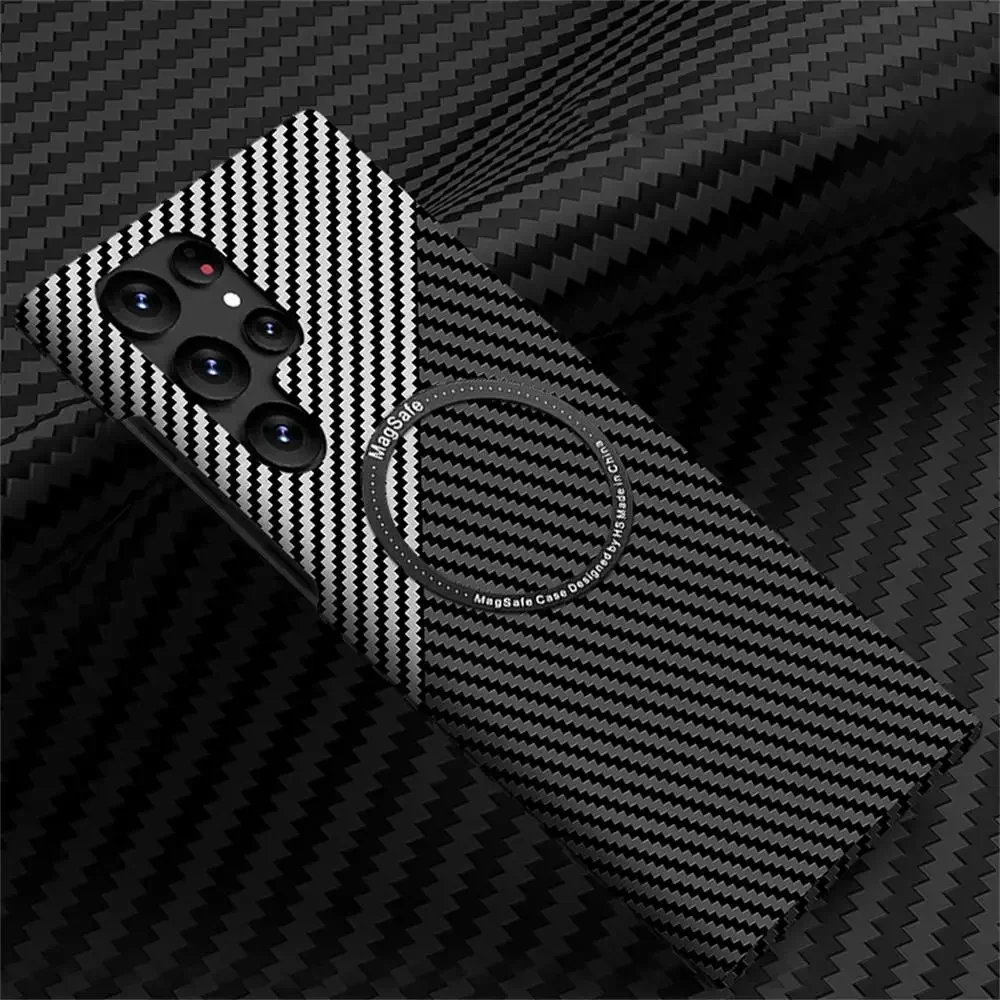 Sleek Carbon Fiber Magnetic Phone Case with MagSafe Technology