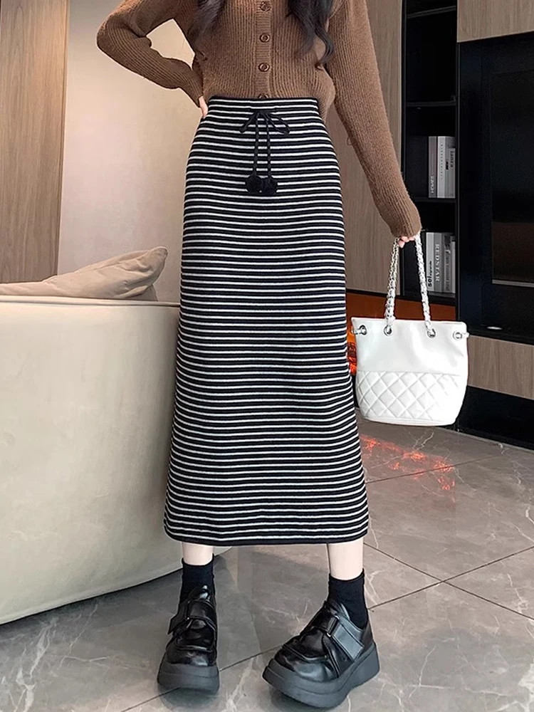 

Women Skirts Black White Striped Knit Midi Skirt With Back Slit Stylish Winter Design Flattering A Line Silhouette Drawstring Wa