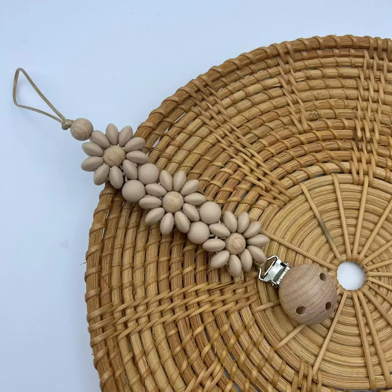 קליפס למוצץ לתינוק עם פרח דייזי, עשוי מסיליקון ידני, מחזיק חוטף לתינוקות חדשים, צעצועים חיוניים להקלה על החניכיים