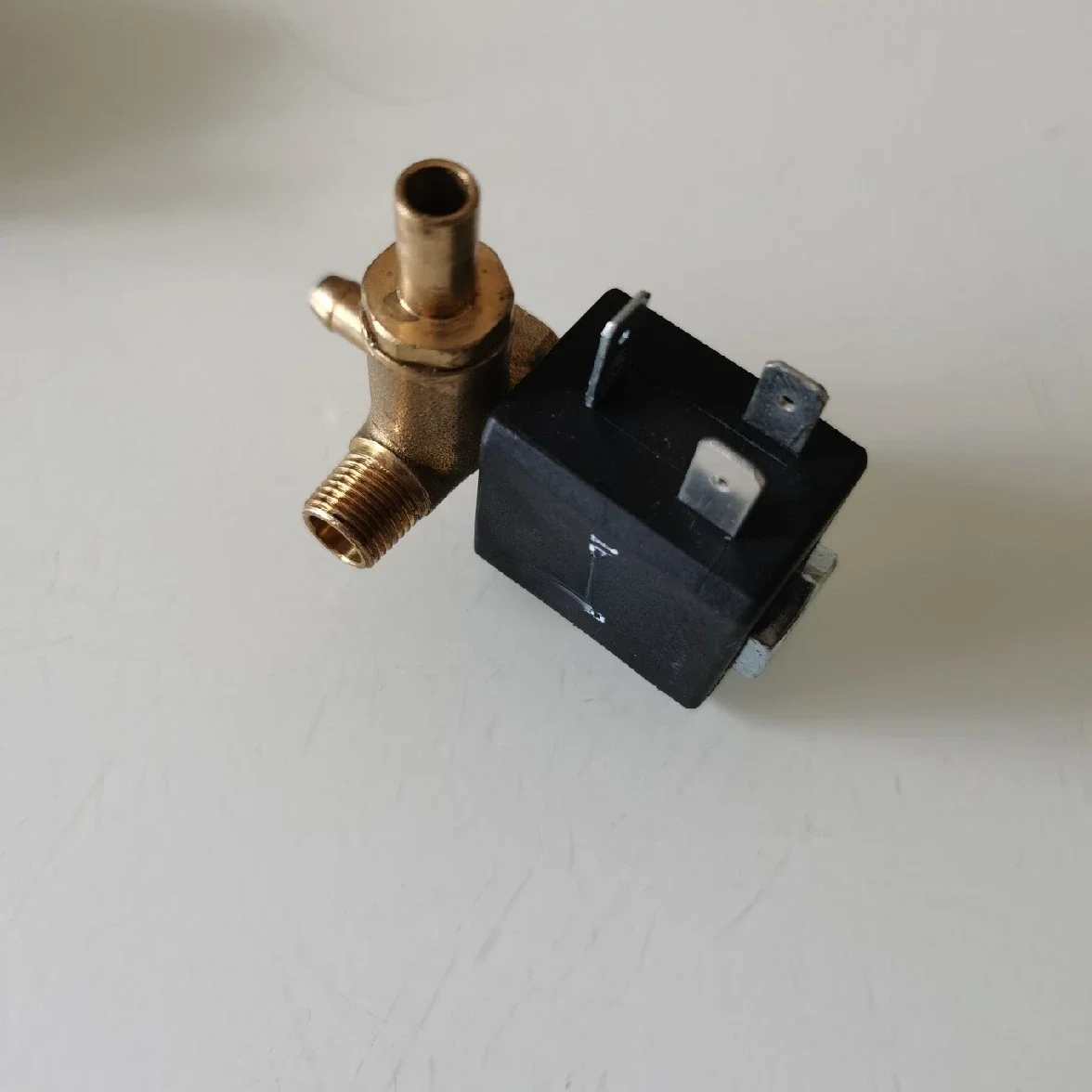 JYZ-3 9~12V 50Hz jiayin solenoid valve for high temperature steam cleaning hanging ironing machine accessories