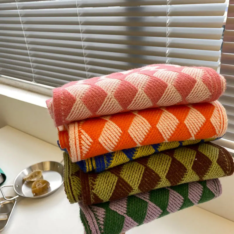 

* winter limited * collision color diamond plaid knitted scarf new vintage plaid imitation cashmere scarf