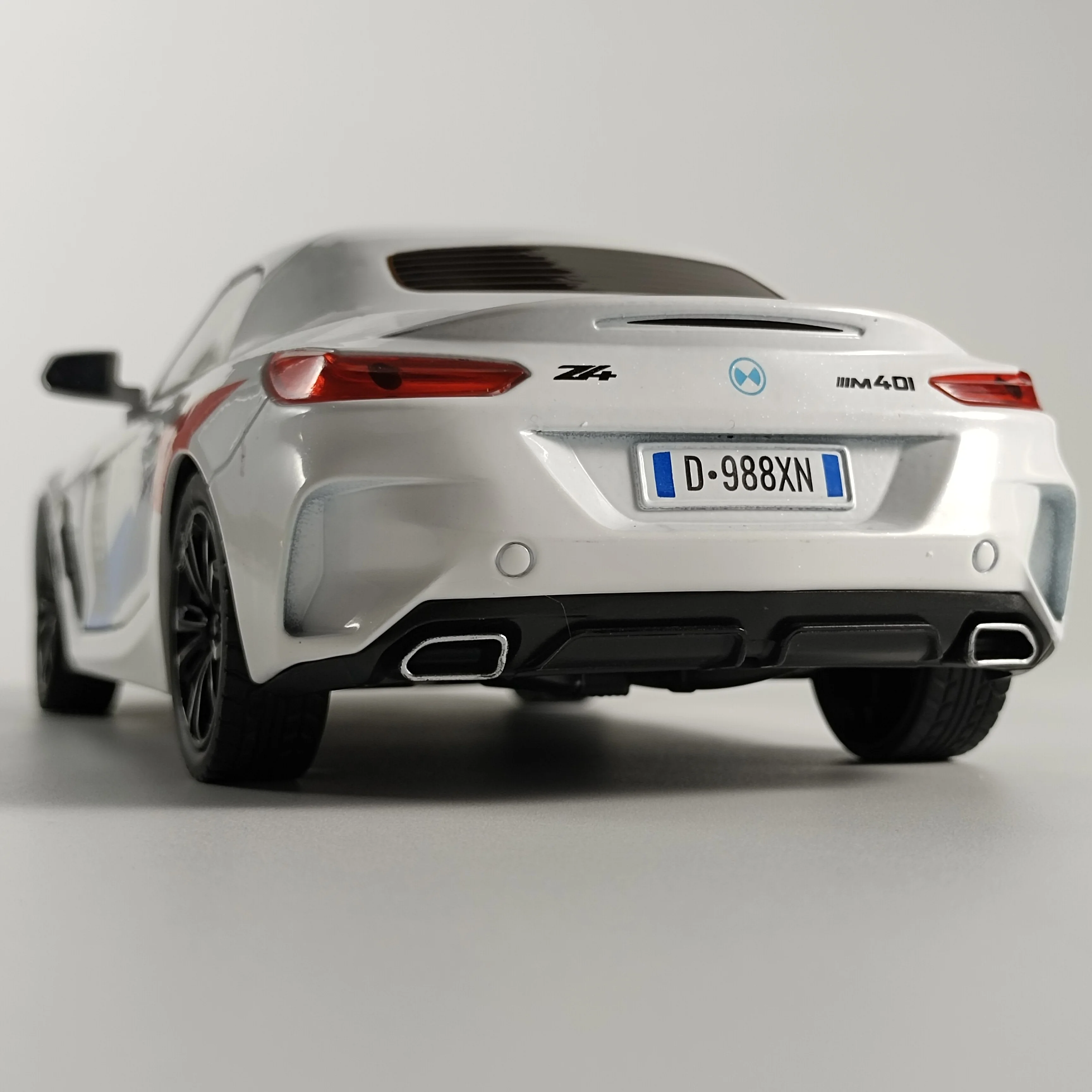 1:22 BMW Z4 M40I Convertible Coupe Supercar Diecast Model