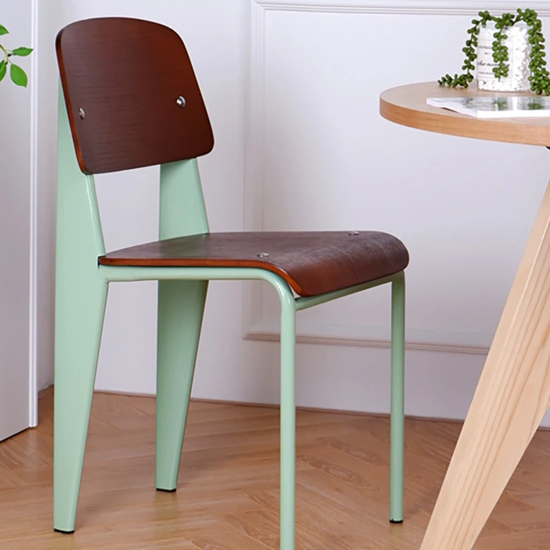 

Mobile Uniques Designer Chairs Green Relax Desk Ground Lounge Chair Metal Work Chaise Rotin Mid Century Modern Furniture WXH35XP