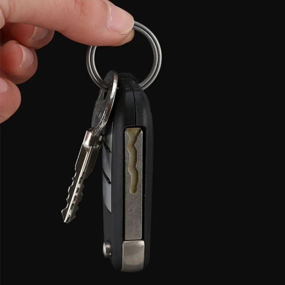Super Lightweight Titanium Alloy Key Ring Pendant - Creative Gift