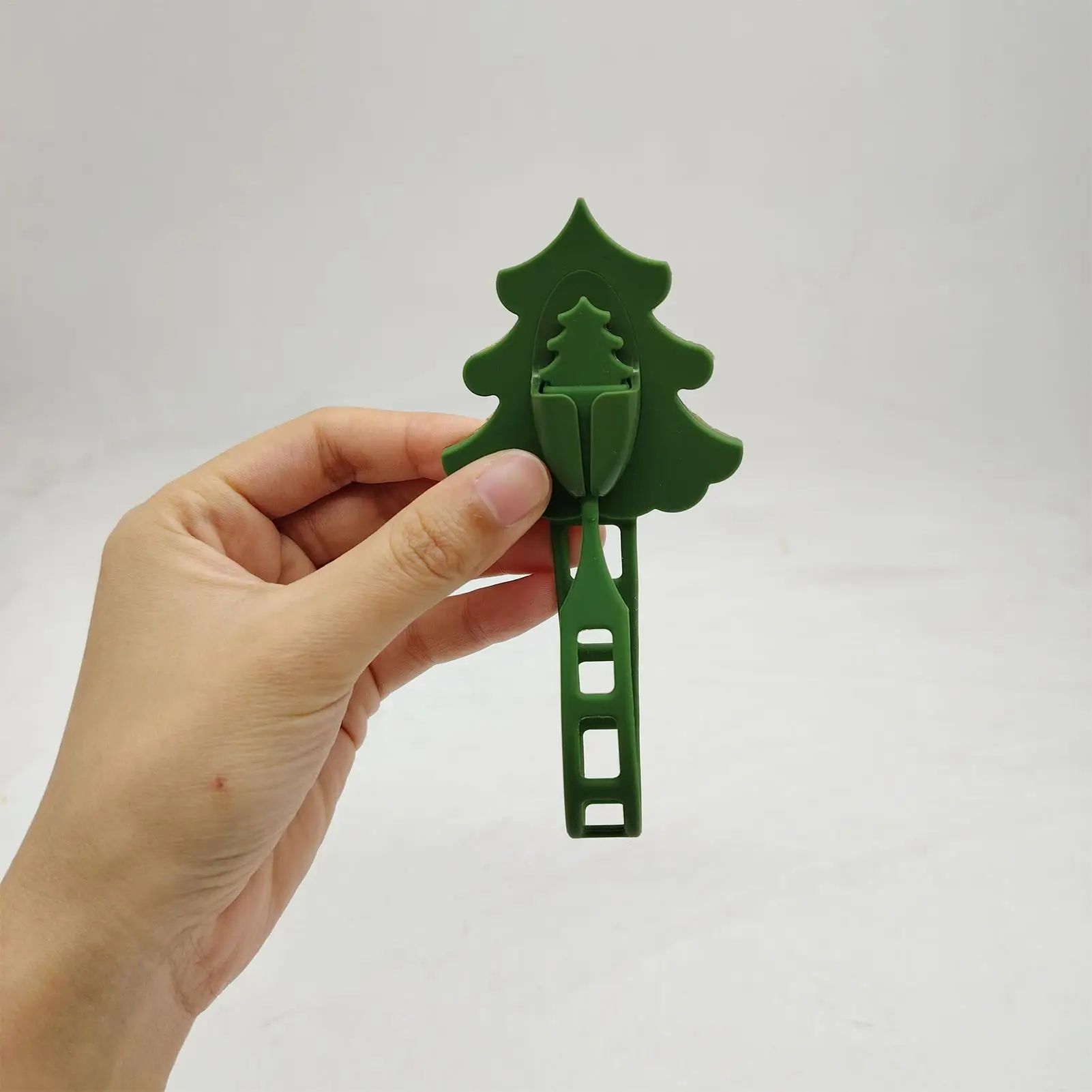 Garland Hangers for Mantle Front Door Frame Silicone Christmas Garland Hooks Wreath Hanger Ties for front doors fireplaces