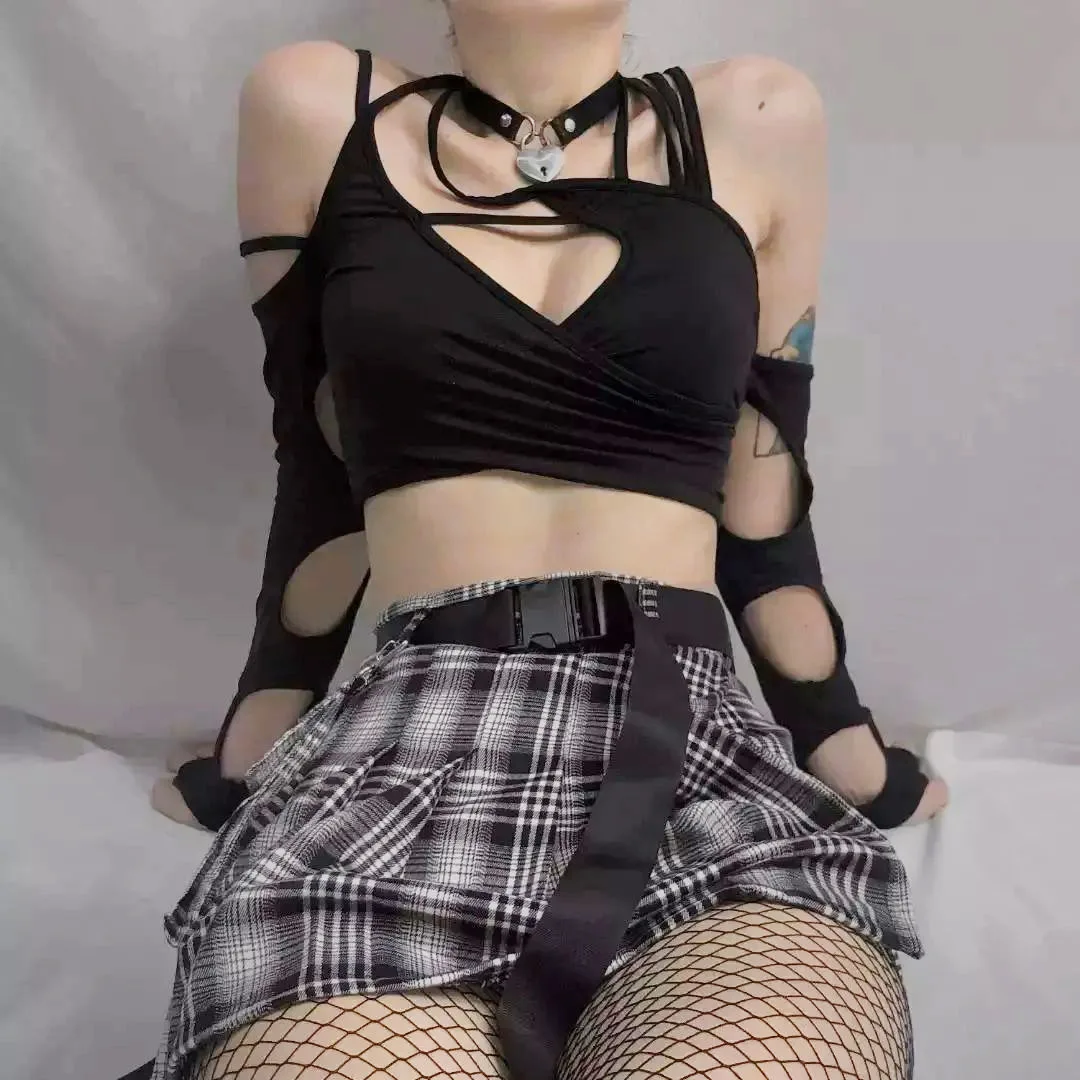Europe and the United States y2k summer new women's solid color halter halter halter crop back sleeved blouse