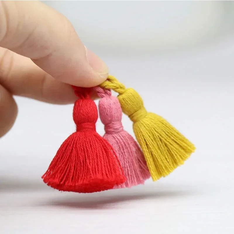 10pcs 미니 공예 Tassels 4cm 프린지 Tassels 펜던트 공예 바느질 Tasses DIY 수제 귀걸이 쥬얼리 키 커튼 프린지 트림