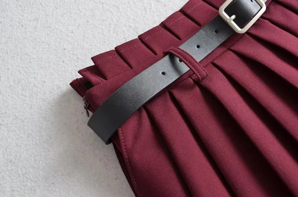 Low Waist Slim Mini Pleated Skirt For Women 2025 Summer Casual Black Belt Skirts Babes Fashionable Solid Une Jupe Ligne