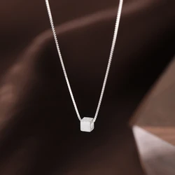 Silver Minimalist Square Pendant Necklace for Women - Elegant Fashion Jewelry Accessory (NT1597S)