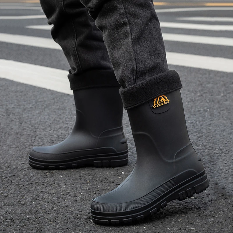 New Fashion Men Rain Boots Platform Waterproof Anti-skid Work Chef Shoes Fishing Shoes Outdoor Middle Tube Cycling Rubber