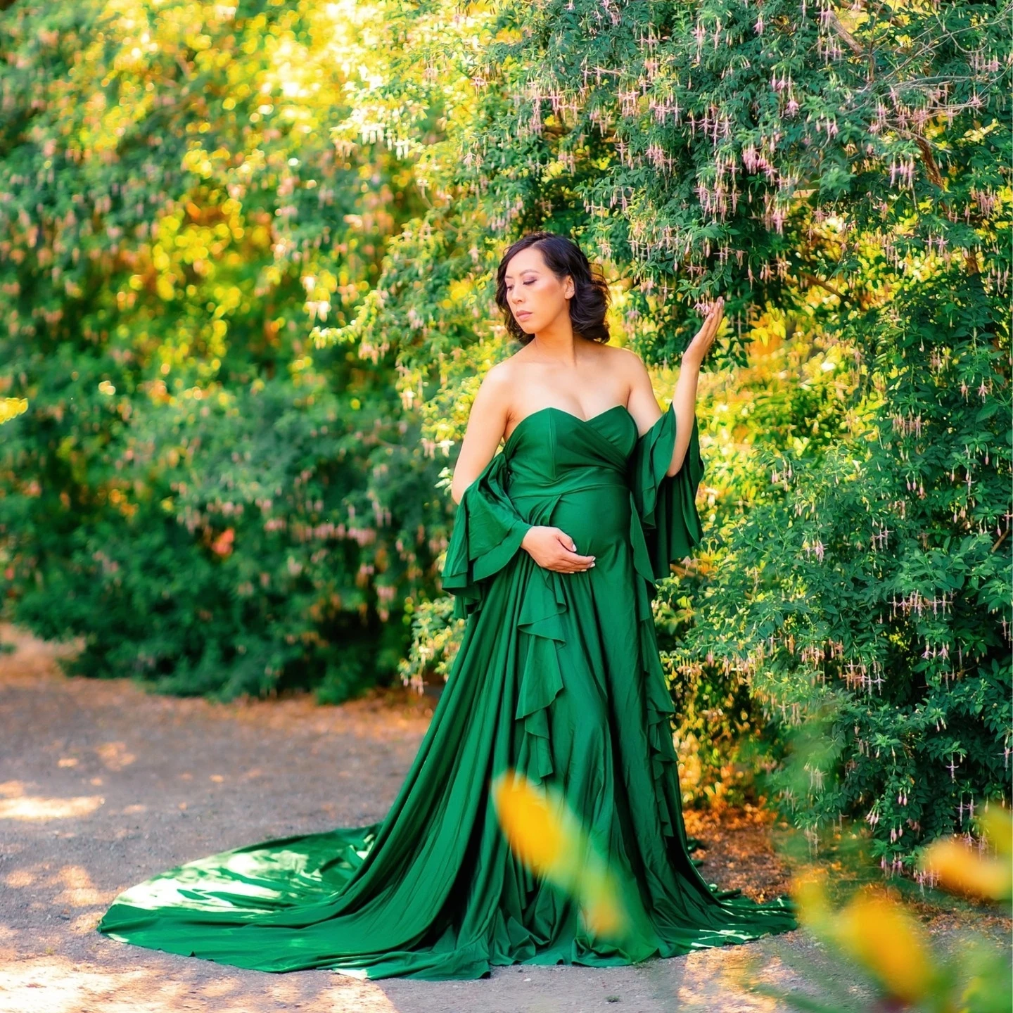 

Green Satin Maternity Robes A Line Sweep Train Pregnant Women Photoshoot Dresses Sexy Off Shoulder Floor Length Babyshower Gowns