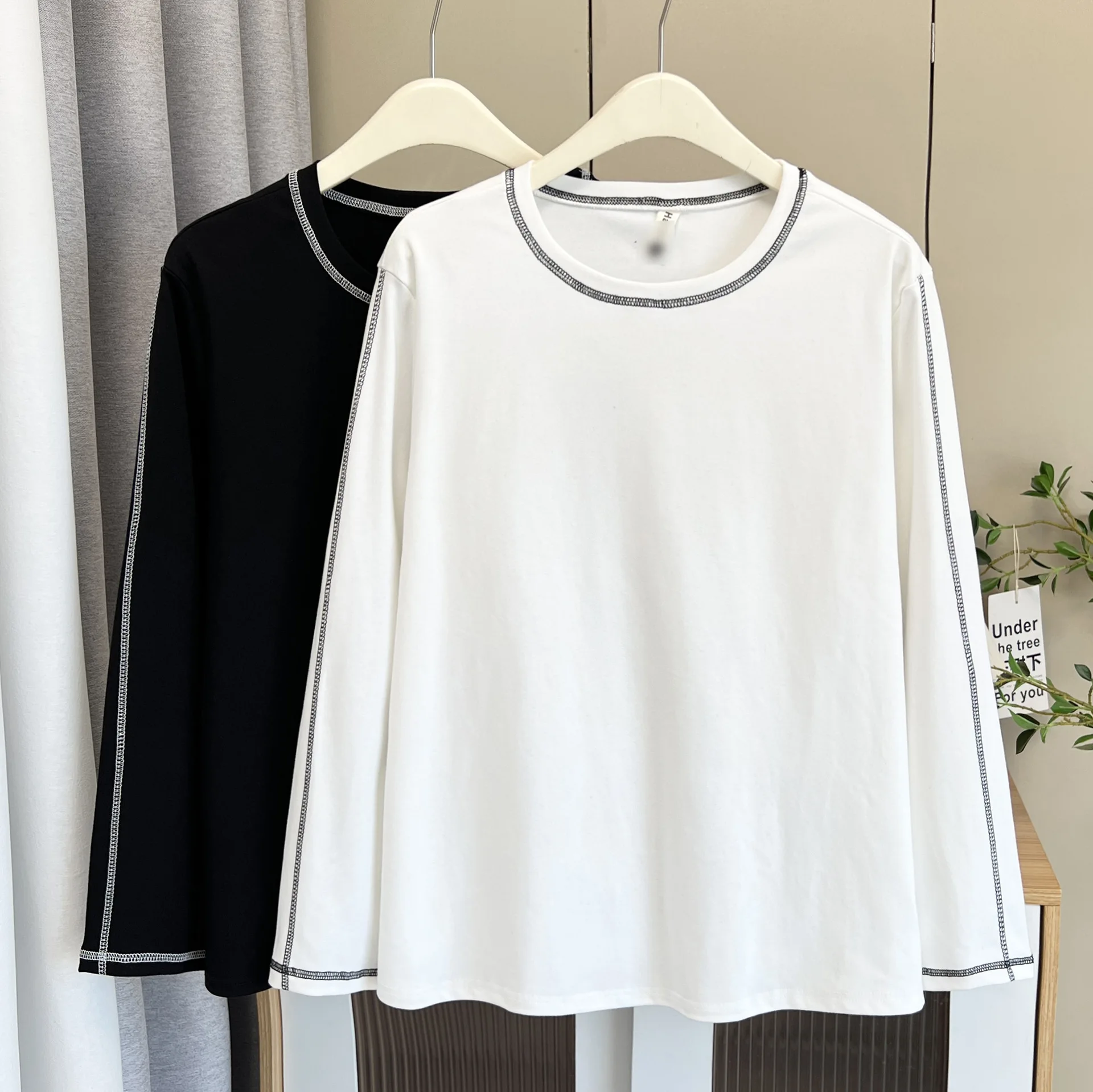 Plus Size Women's Long Sleeved T-Shirt Simple round-neck Bright Line Basic Top Autumn 2025