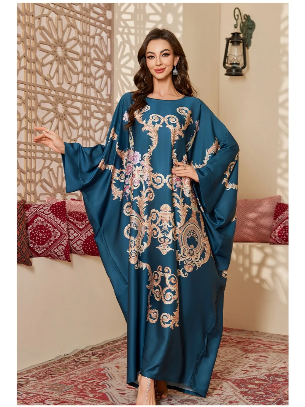 جلابية نسائية بتصميم الخفاش وعدة خيارات