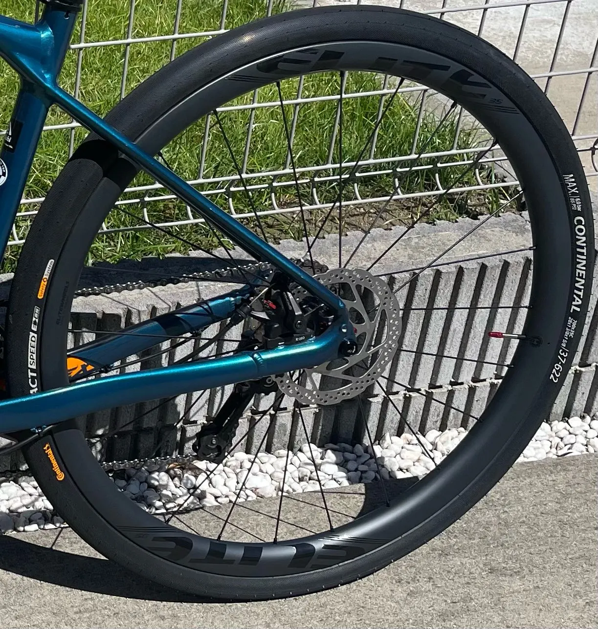 エリートホイールズ ENT グラベル カーボンホイールセット ディスク