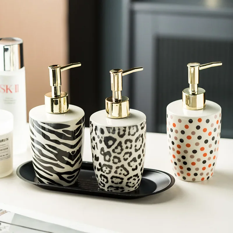 

Luxury Hotel Refillable Soap Pot Soap Dispenser with Pump Ceramics Bathroom Accessories Stripe Pattern Soap Dispener