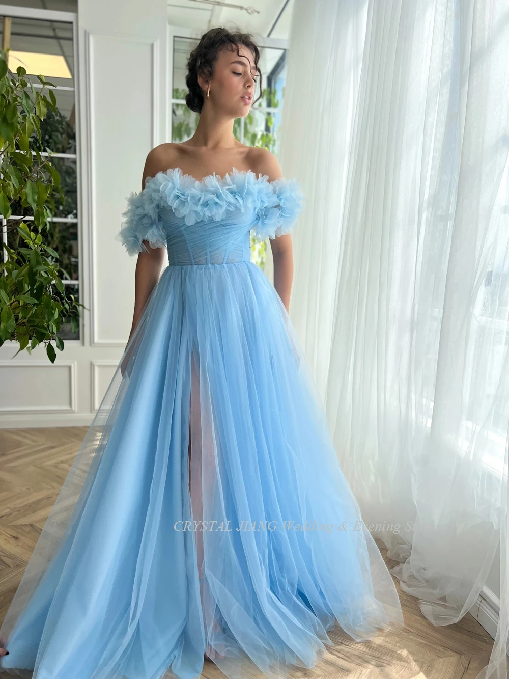 

Elegant Off the Shoulder Handmade Flowers Blue Tulle Party Gown Custom Made Ball Gown Long Prom Dresses for Women Robe De Soiree