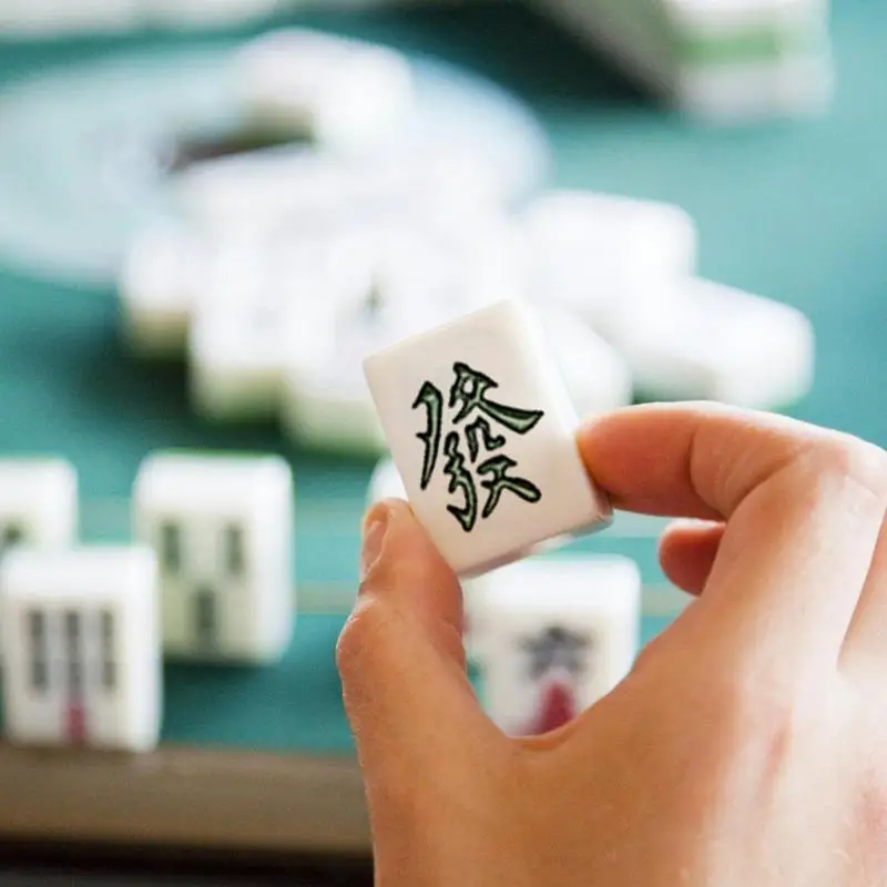 Traveler Size Mahjong Set Mini Complete Majiang Set with 144 Tiles Mah-Jongg Set Family Gathering Playing Game for Family Night - Image 4