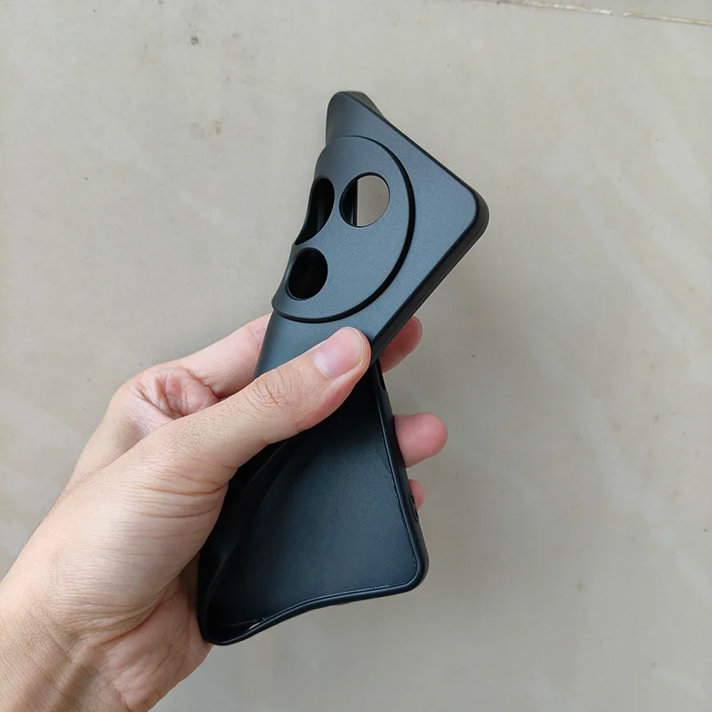 Enhanced Product Title:  
Soft Slim Black Matte Silicone Phone Case - TPU Back Cover