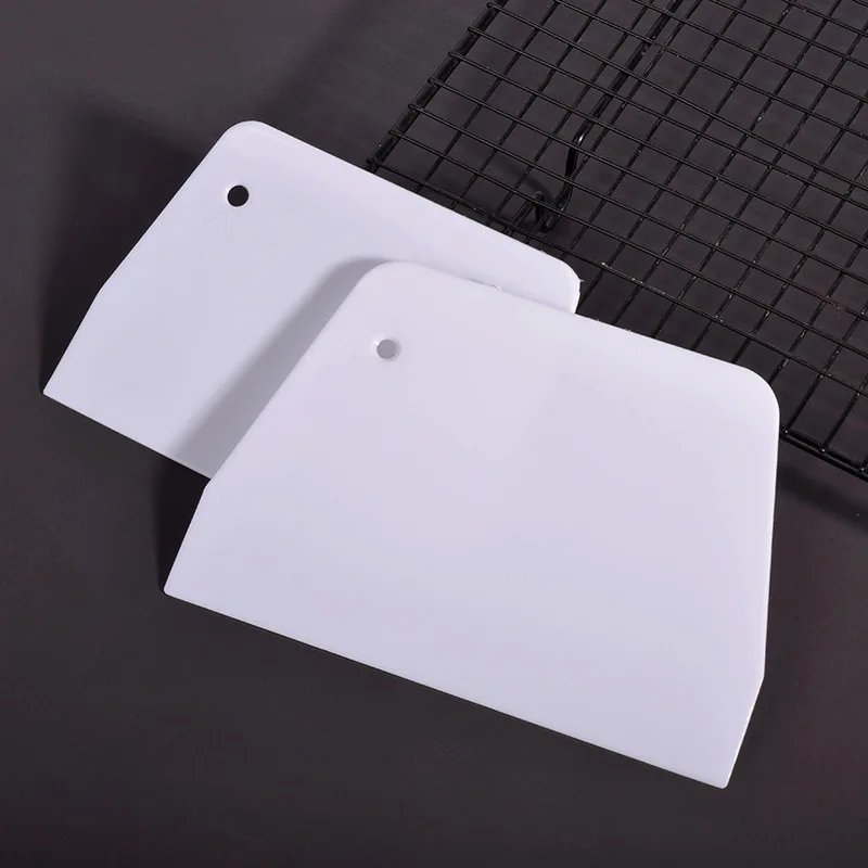 Plastic Cake Cream Spatula Doug Trapezoidal Cream Cake Scraper Pastry Dough White Cutting Board Baking Tools Kitchen Gadgets baking supplies cake tools