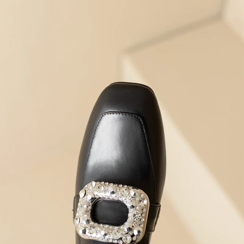 Women's New Spring and Autumn Genuine Leather with Diamond Metal Accessories, Mid Heel Large Lefu Shoes Single Shoes