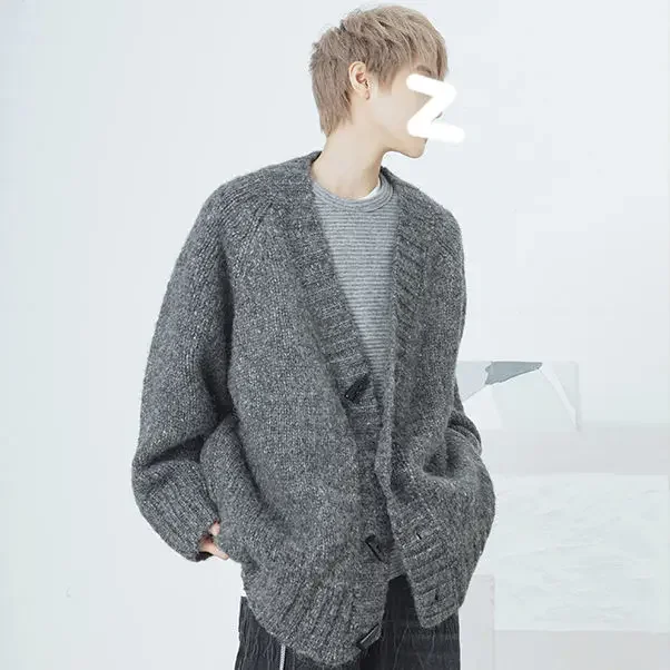 Retro solid color V-neck single-breasted sweater for men in autumn and winter new loose lazy style jacket men clothing y2k tops