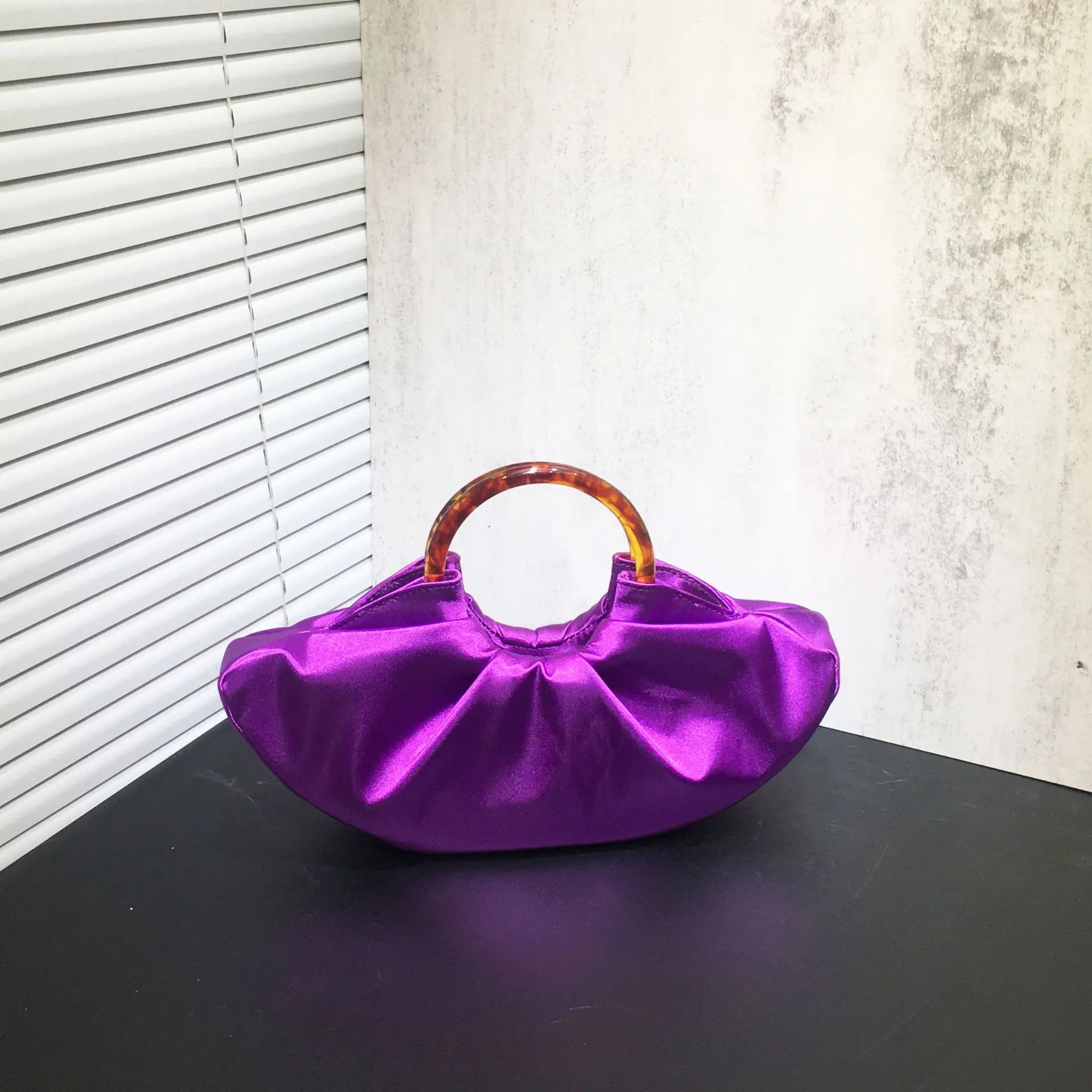 Retro Elegant Satin Small Clutches Solid Purple Red Black Handbags Wedding Party Evening Bag For Women Fashion Cloud Handbag