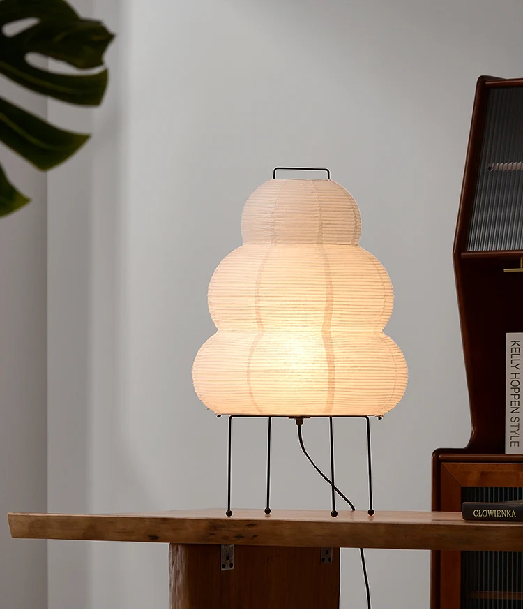 Akari 10a Floor Lamp