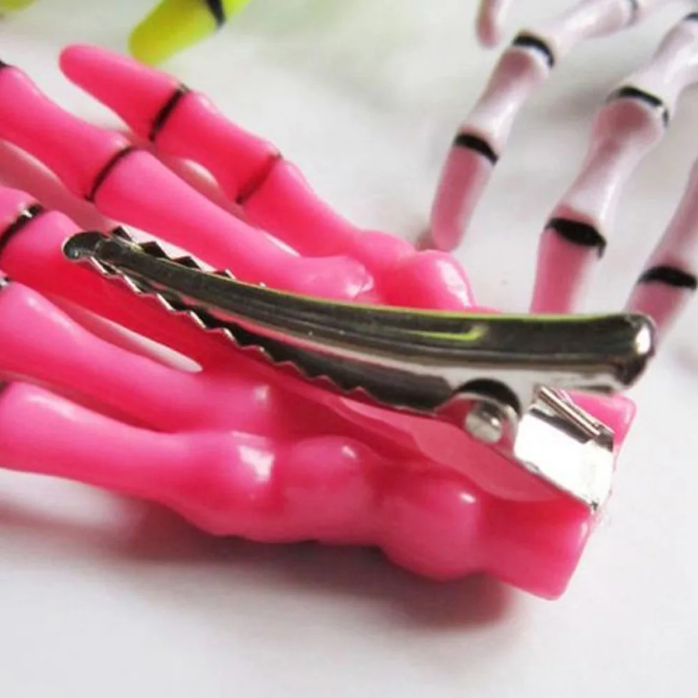 2PCS Gift Zombie Creative Design Ghost Skeleton Claw Hairpin Hand Bone Halloween Hair Clips