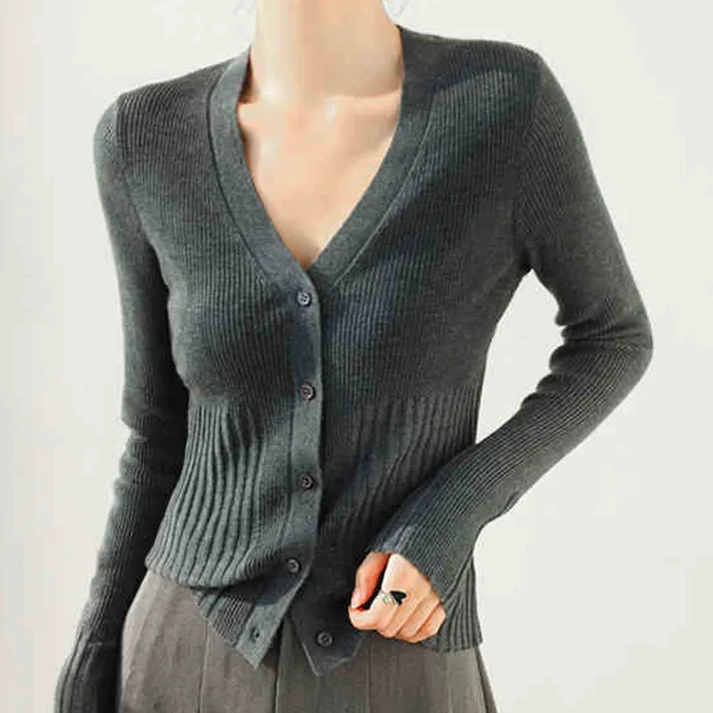 2025 м ĳ־  Ҹ v       Ʈ  ī  ž Knitwears A14