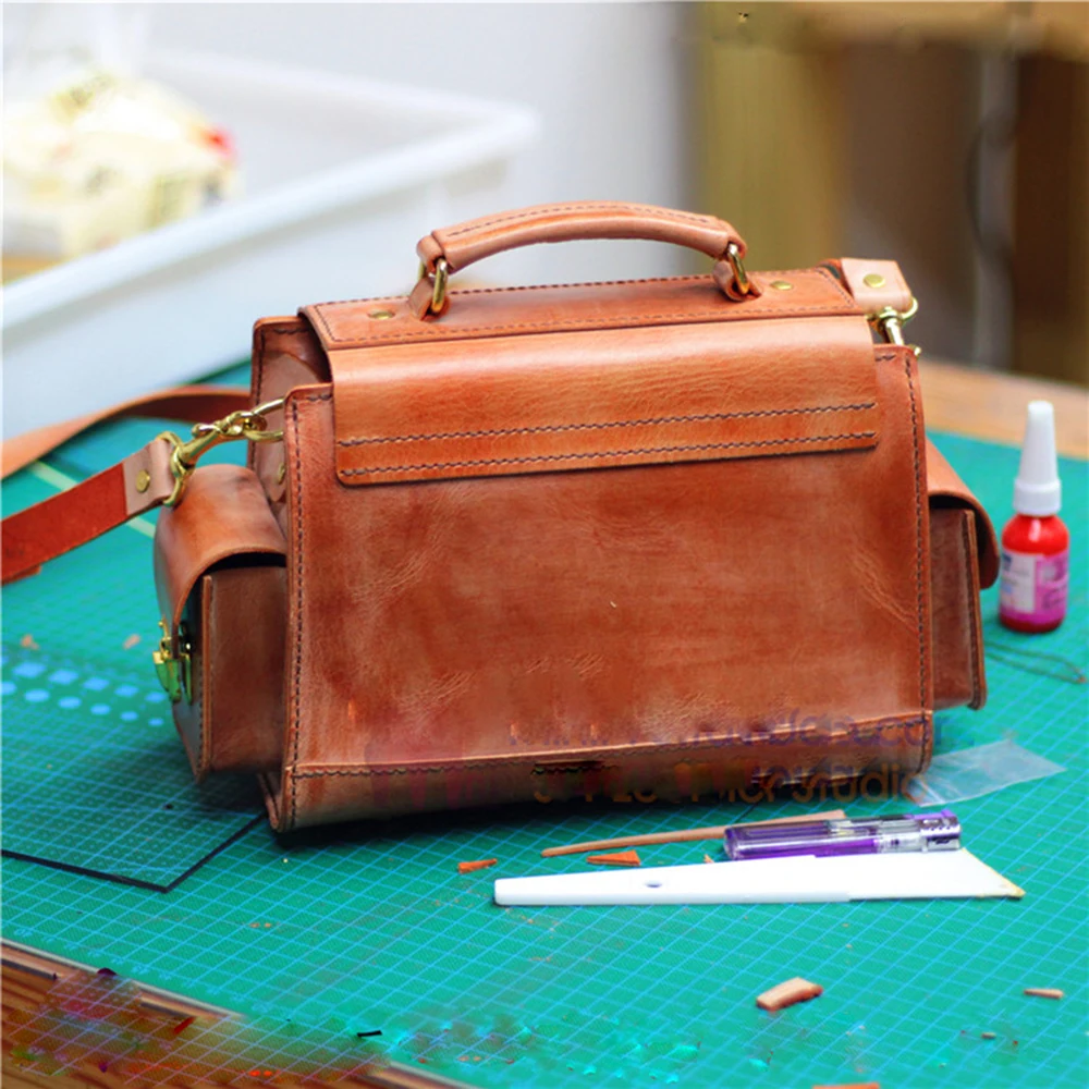 diy Leather kraft vintage shoulder bag die cutting kraft paper sewing pattern hollowed stencil template 26x18x13cm