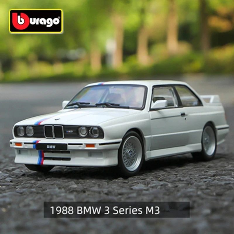 

Модель спортивного автомобиля Bburago 1:24 1988 BMW M3 E30 из сплава, литые металлические игрушки, классические автомобили, модель высокой симуляции, подарок для детей