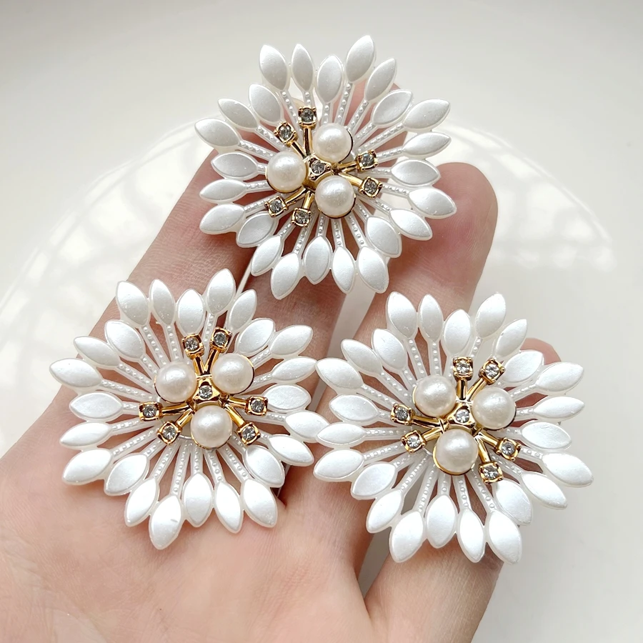 6pcs 진주 흰색 꽃 모양의 라인스톤 스크랩북은 보석 및 헤어 액세서리 제작에..