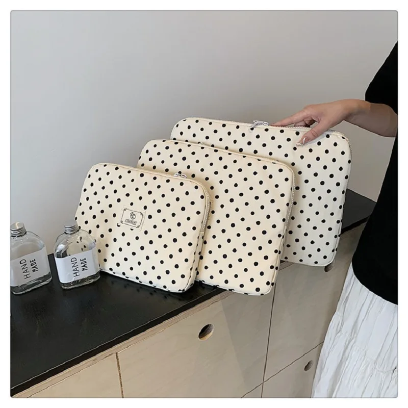 Elegant and Versatile Laptop Sleeve