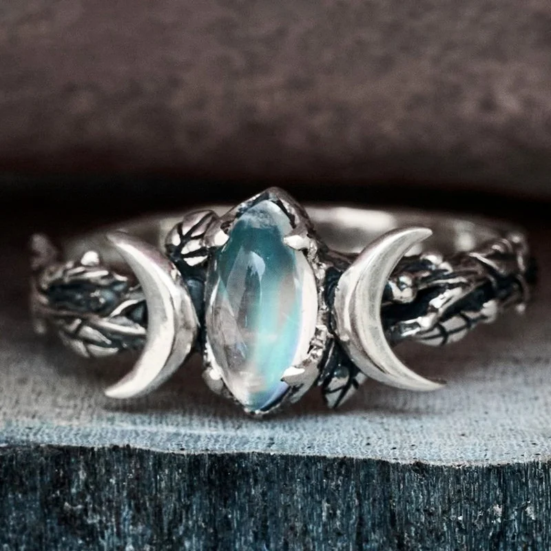 Finger Ring Woman Fashion Vintage Bohemian Triple Moon Phase Natural Moonstone Engagement Party Wedding Jewelry