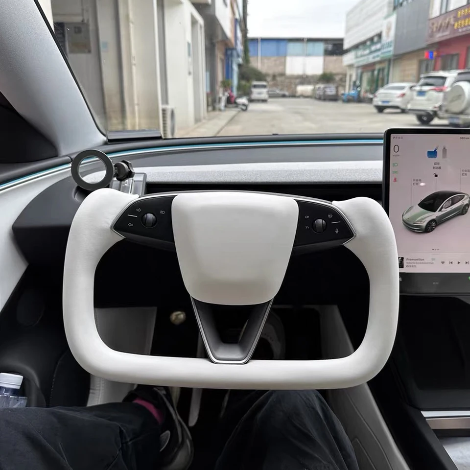 ほぼ新品/未使用テスラ モデル3 ハイランド用 ヨークハンドル(ヒータ付き) ほぼ新品/未使用テスラ モデル3 ハイランド用 ヨークハンドル(ヒータ