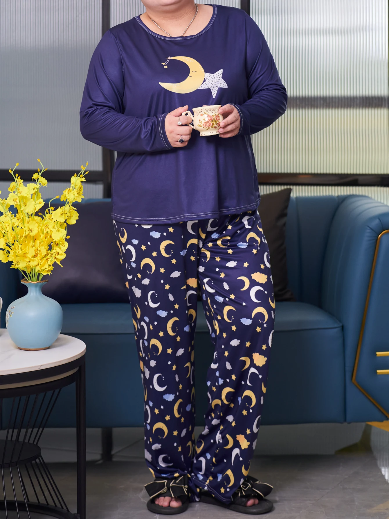 Milk silk material pajamas, home clothes, plus size short sleeved pants set, can be worn externally in sizes 1XL-5XL