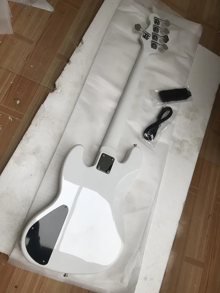 エレキベース ホワイト 5弦 5弦エレクトリックベース,ホワイトボディ,クリアカラー,ポケット,本物