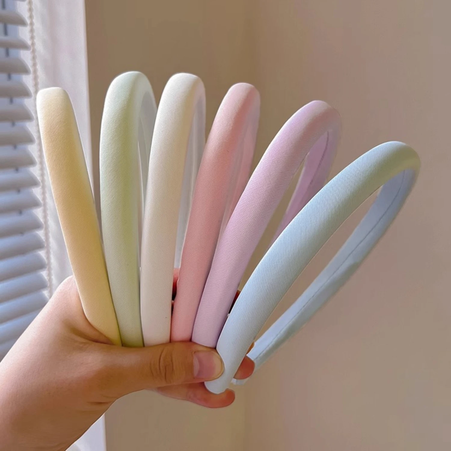 1pcs 마카롱 컬러 스폰지 머리띠 여성용 좁은 가장자리 페이스 워시 헤어 밴드 패션 소녀 간단한 헤어 후프