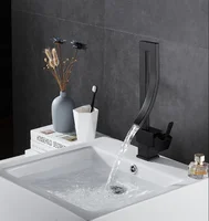 ก๊อกน้ำอ่างล้างหน้า ก๊อกน้ำทองเหลือง ก๊อกผสมน้ำในห้องน้ำ สีดำ/สีทอง ก๊อกน้ำอ่างล้างหน้าแบบก้านโยกเดี่ยว ก๊อกน้ำร้อนและน้ำเย็นสำหรับห้องน้ำ 2