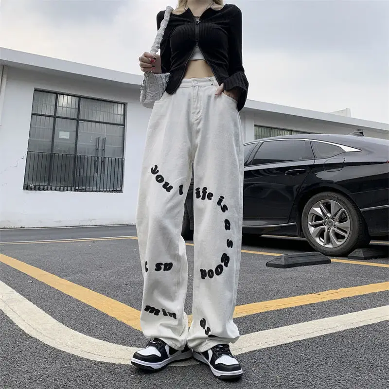 Deeptown Hippie Harajuku Letter White Jeans Women Kpop Streetwear Wide Leg Denim Pants Japanese Style Oversize Baggy Trousers