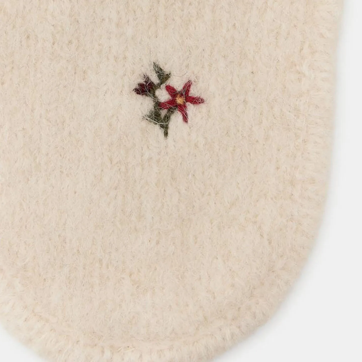 Faionable Knitted Hat with Embroidery for Women Commute Versatile All Weather Sli Cap Fall Season New Arrival