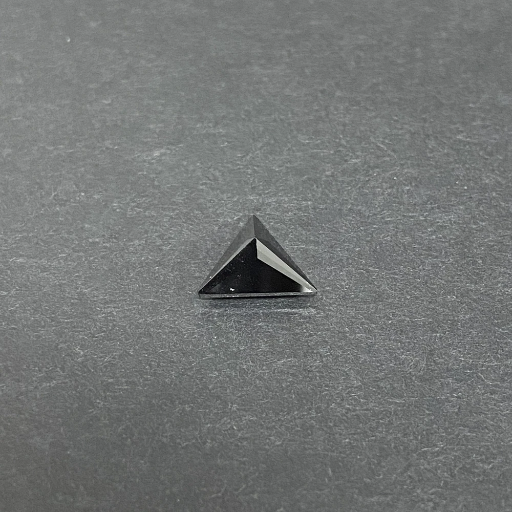 Moissanite Gemstone Black Triangle Cut Primary Color Black Lab Grow Diamond for Jewelry Rings Earrings Making with GRA Report