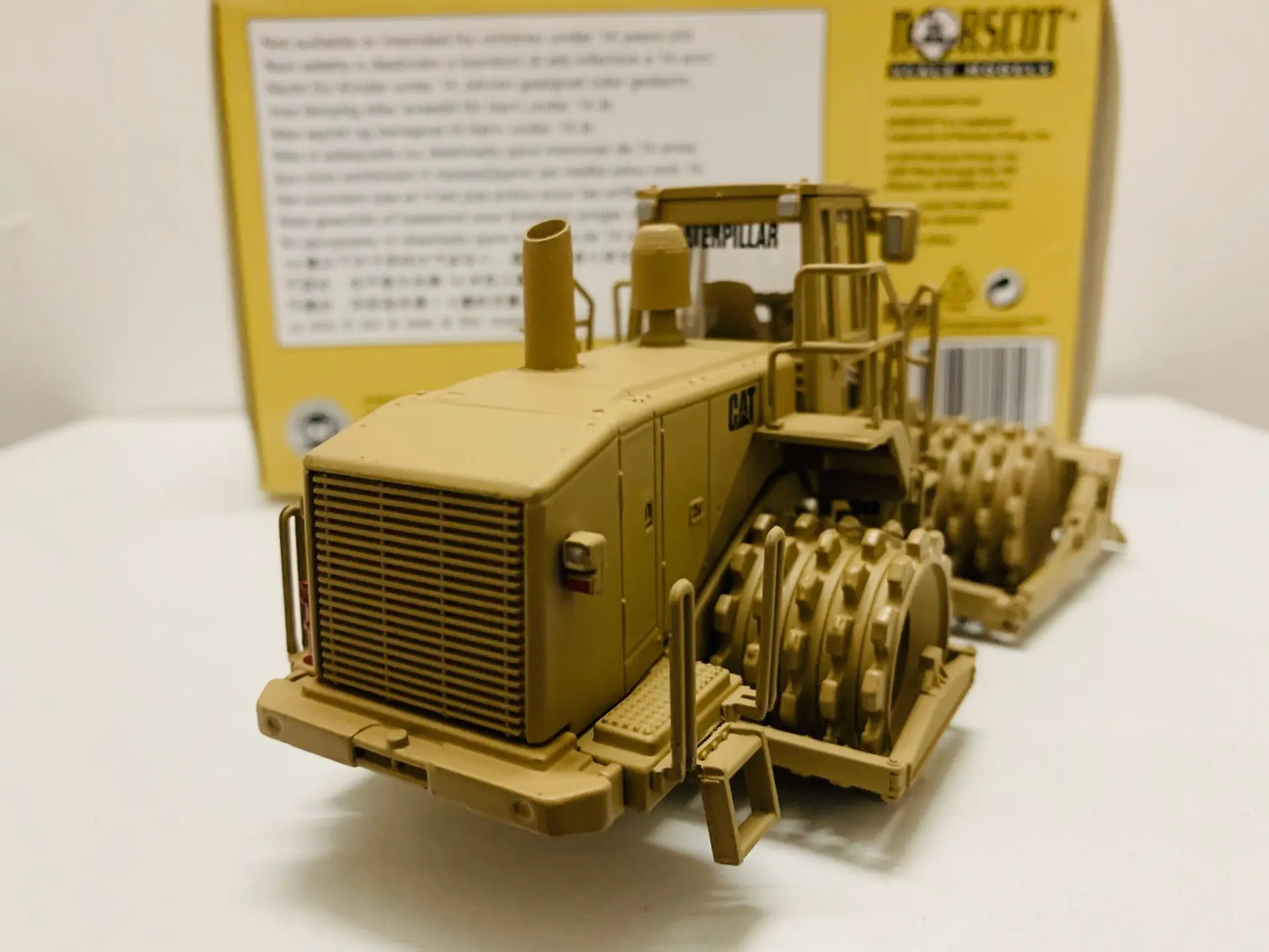 CAT 815F Soil Compactor 1:50スケール　＆988２点 Norscot Caterpillar Cat Military 815f Soil Compactor 1:50