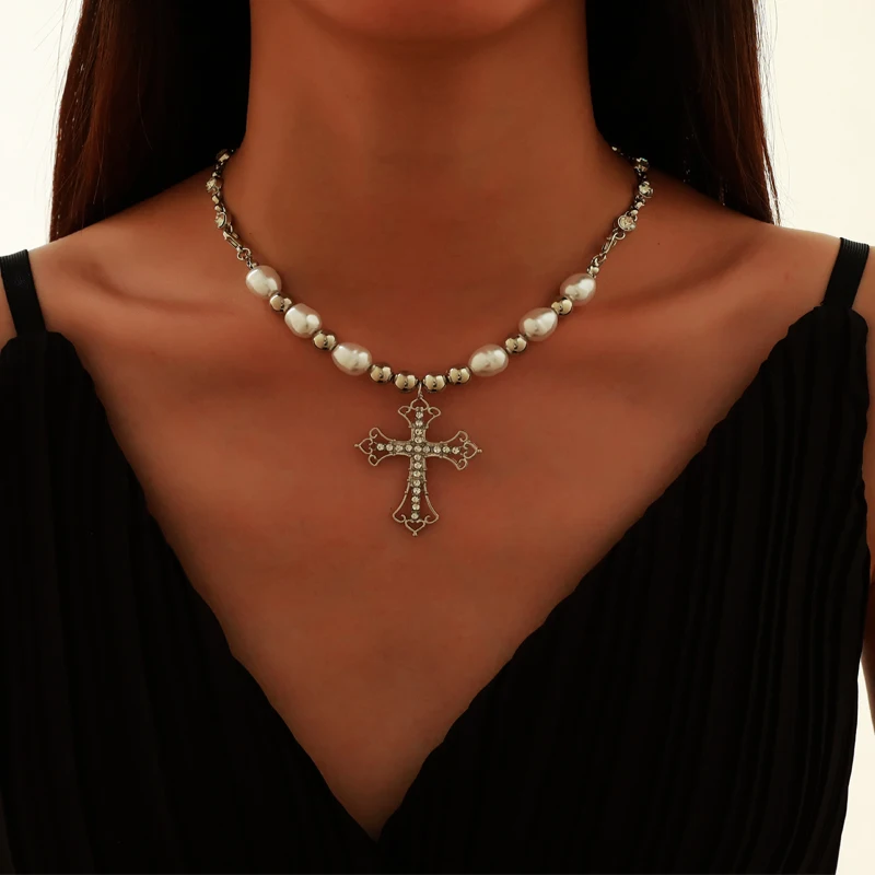 

Pearl-filled Diamond Cross Niche Design Light Luxury Necklace For Women Korean Fashion Necklaces Birthday Party Jewelry Gifts