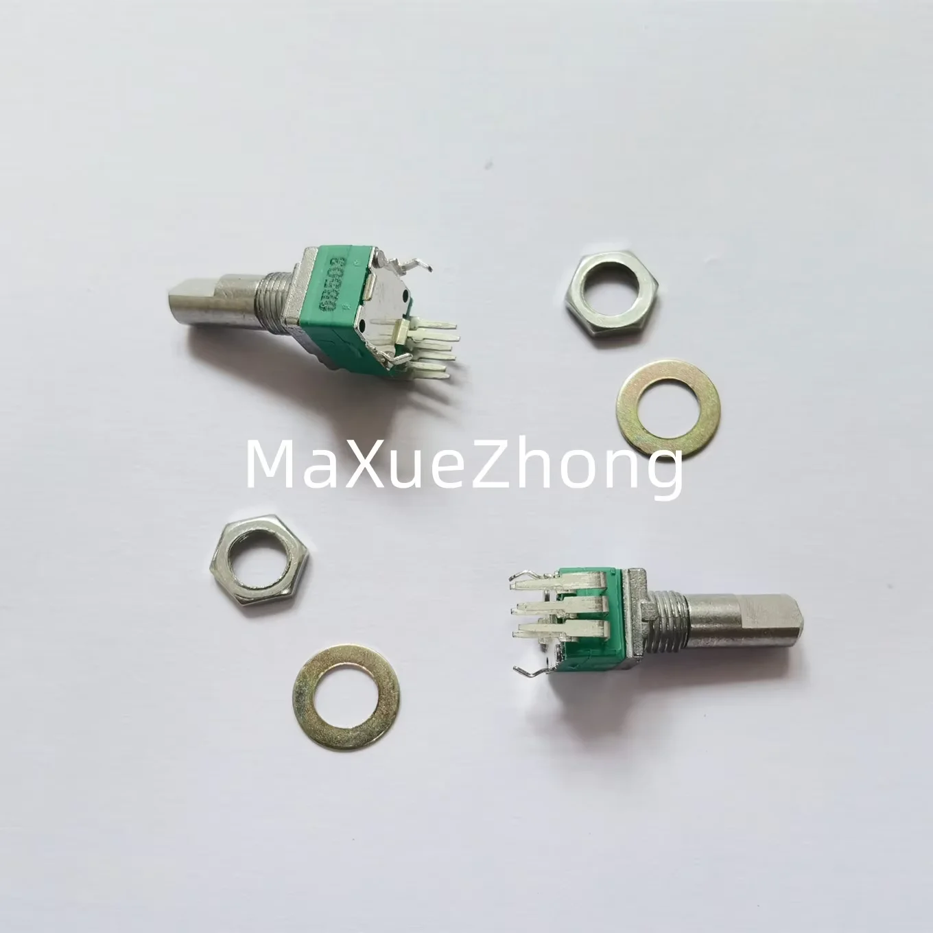 Original new 100% 09 Type B50K 6pin mixer stereo vertical B503 dual potentiometer handle length 17.5MM (SWITCH)