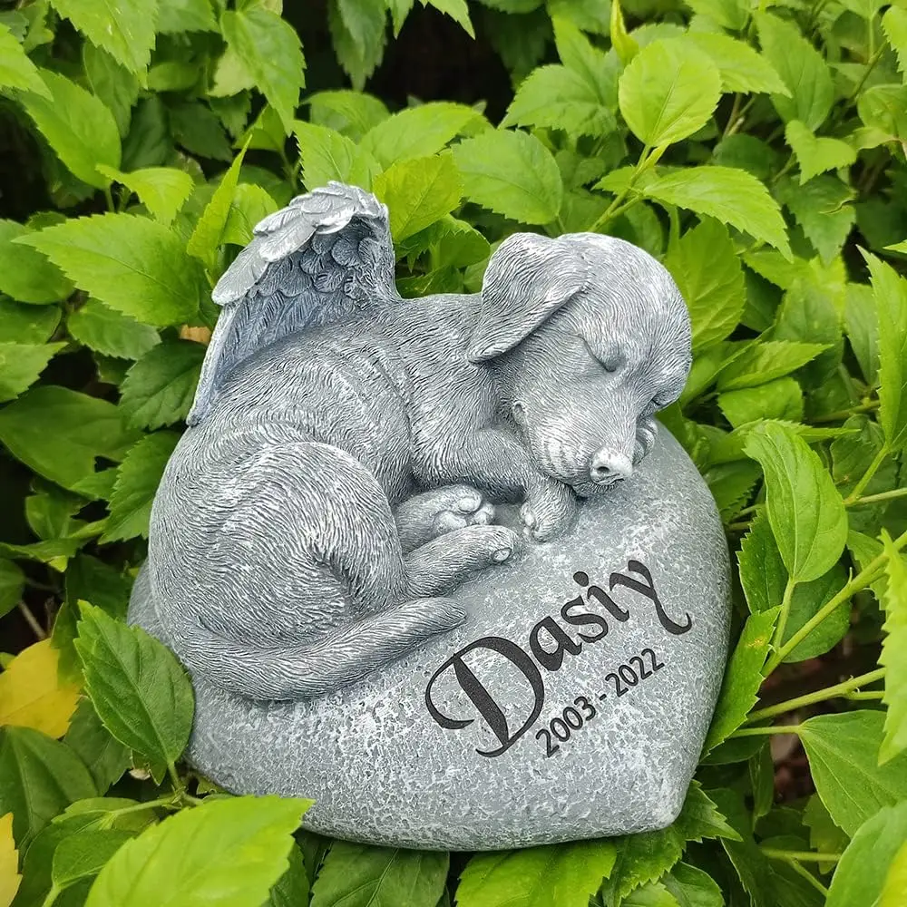 

Dog Statue Memorial Stones Grave Markers with A Sleeping Puppy On The Heart-Shaped Stone-Dog Memorial Gifts for Loss of Dog L8